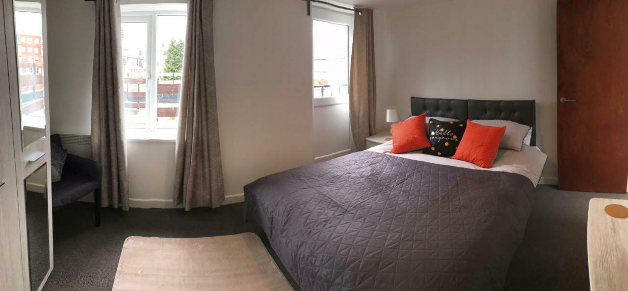 2 Bed Apartment With 2 Ensuites-Near Train Station /Mayflower /City Southampton Esterno foto